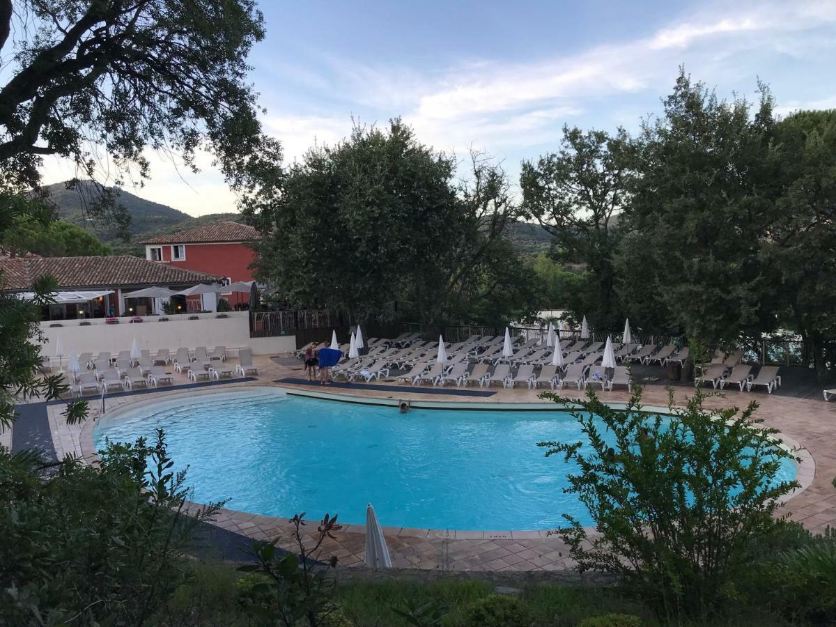 그리모 Les Restanques, Bastides Vue Golfe Saint Tropez 아파트 외부 사진